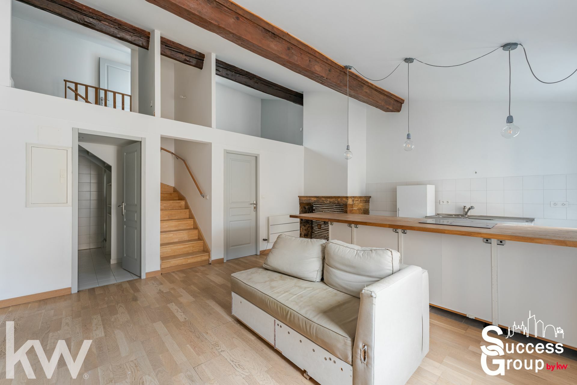 LYON 01 – Appartement 3 pièces de 58 m² au dernier étage avec cave