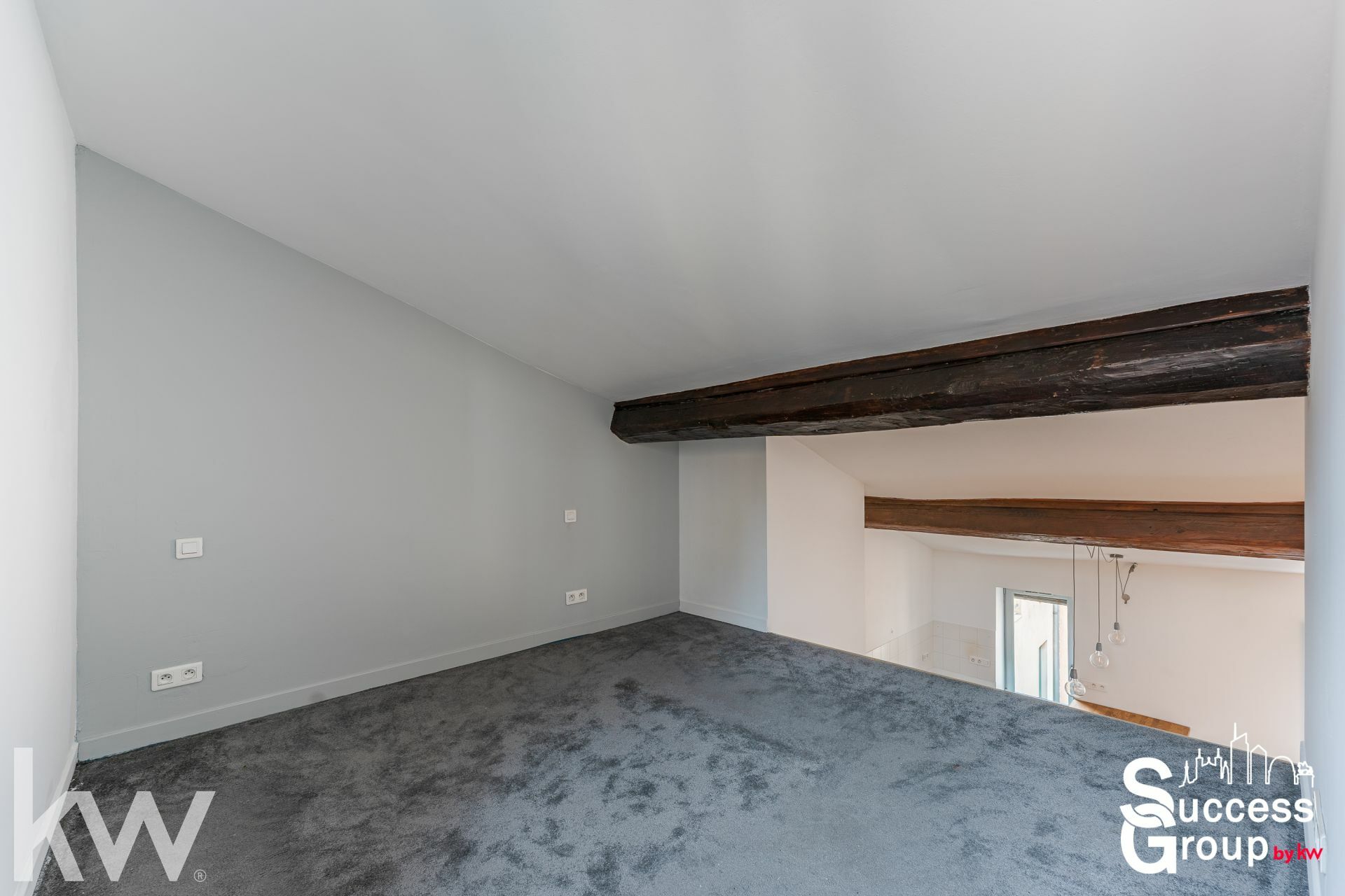 LYON 01 – Appartement 3 pièces de 58 m² au dernier étage avec cave