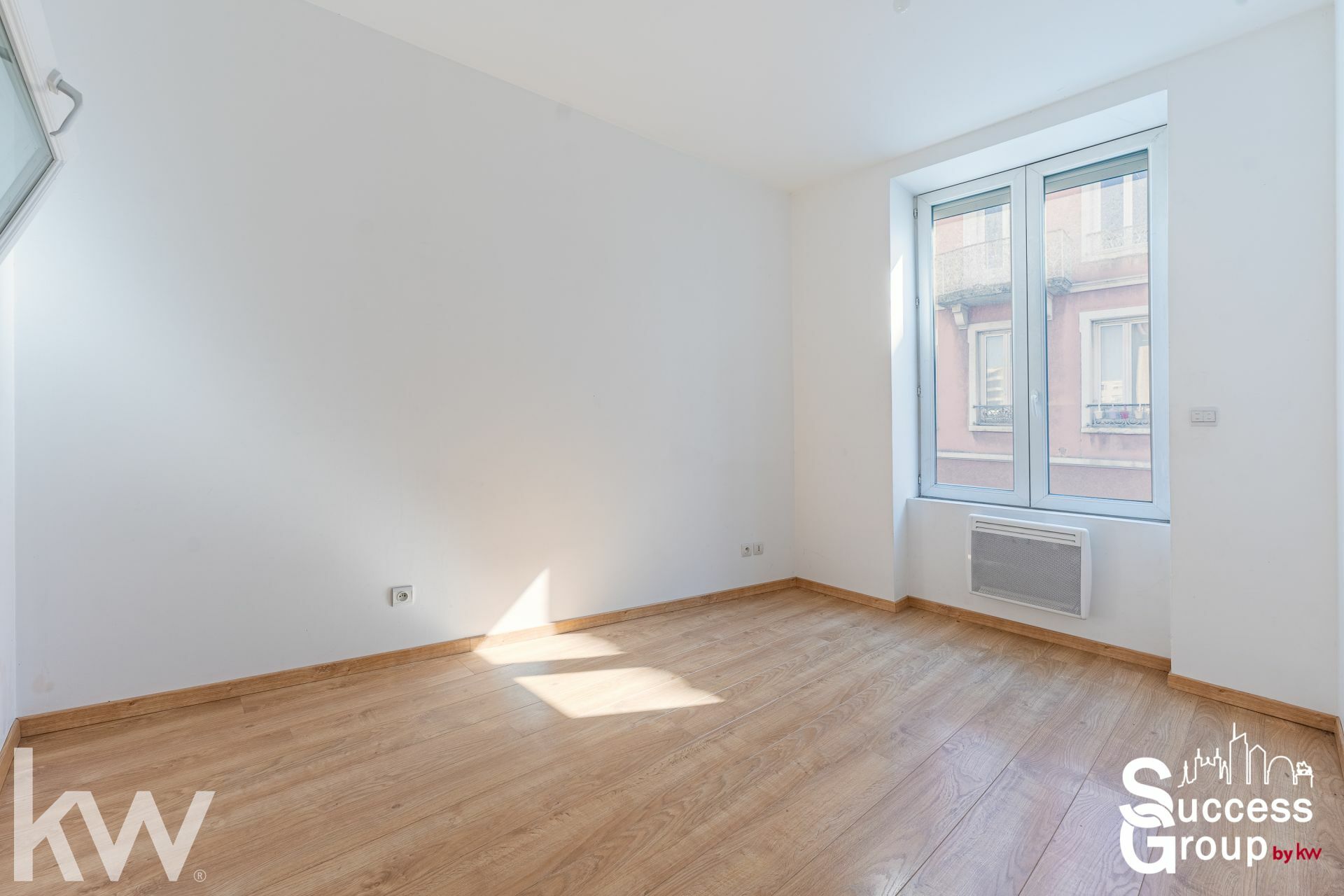 LYON 03 – appartement T3 bis de 60 m² lumineux en bon état avec cave