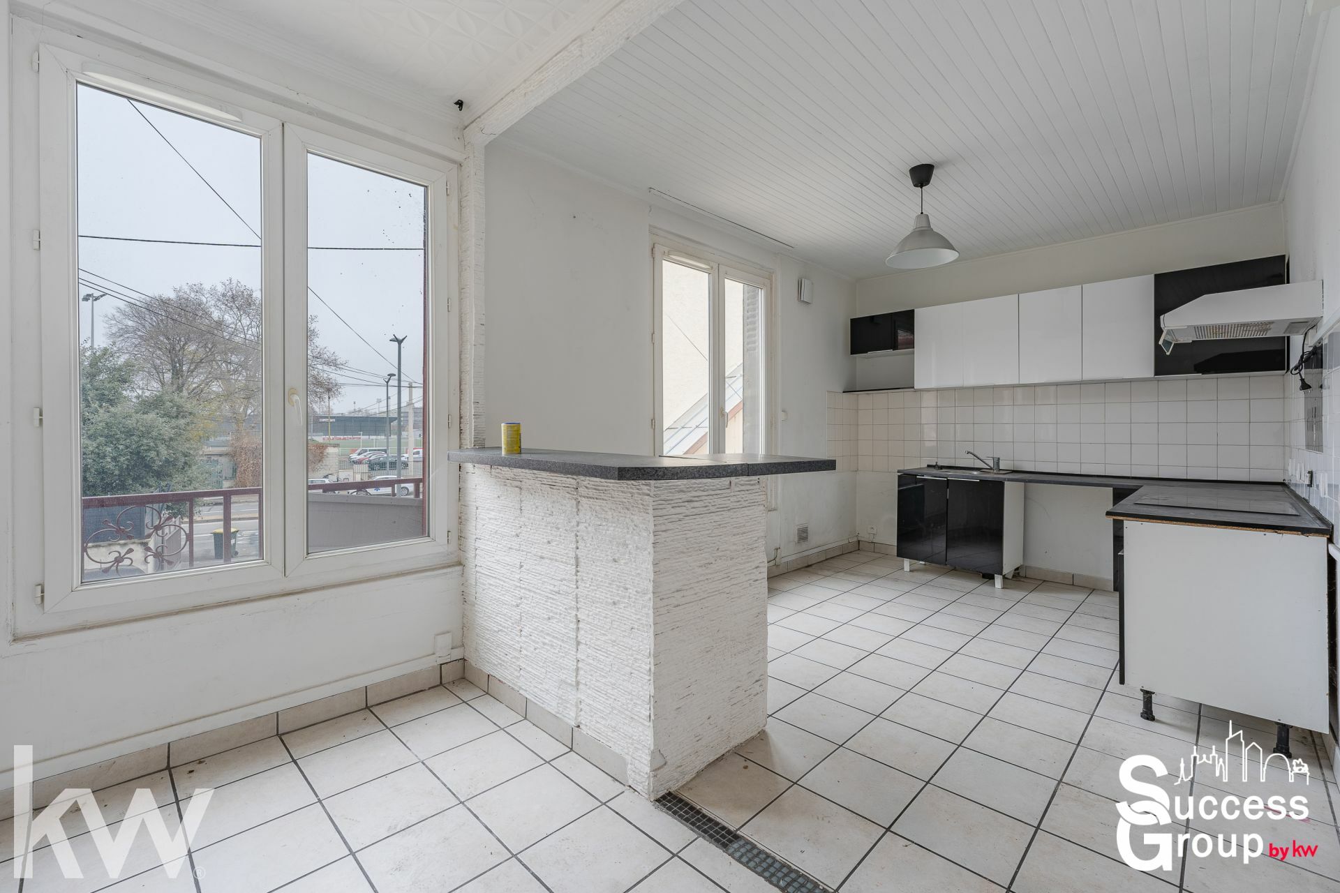 LYON 08 – appartement T4 de 94 m² avec une grande terrasse