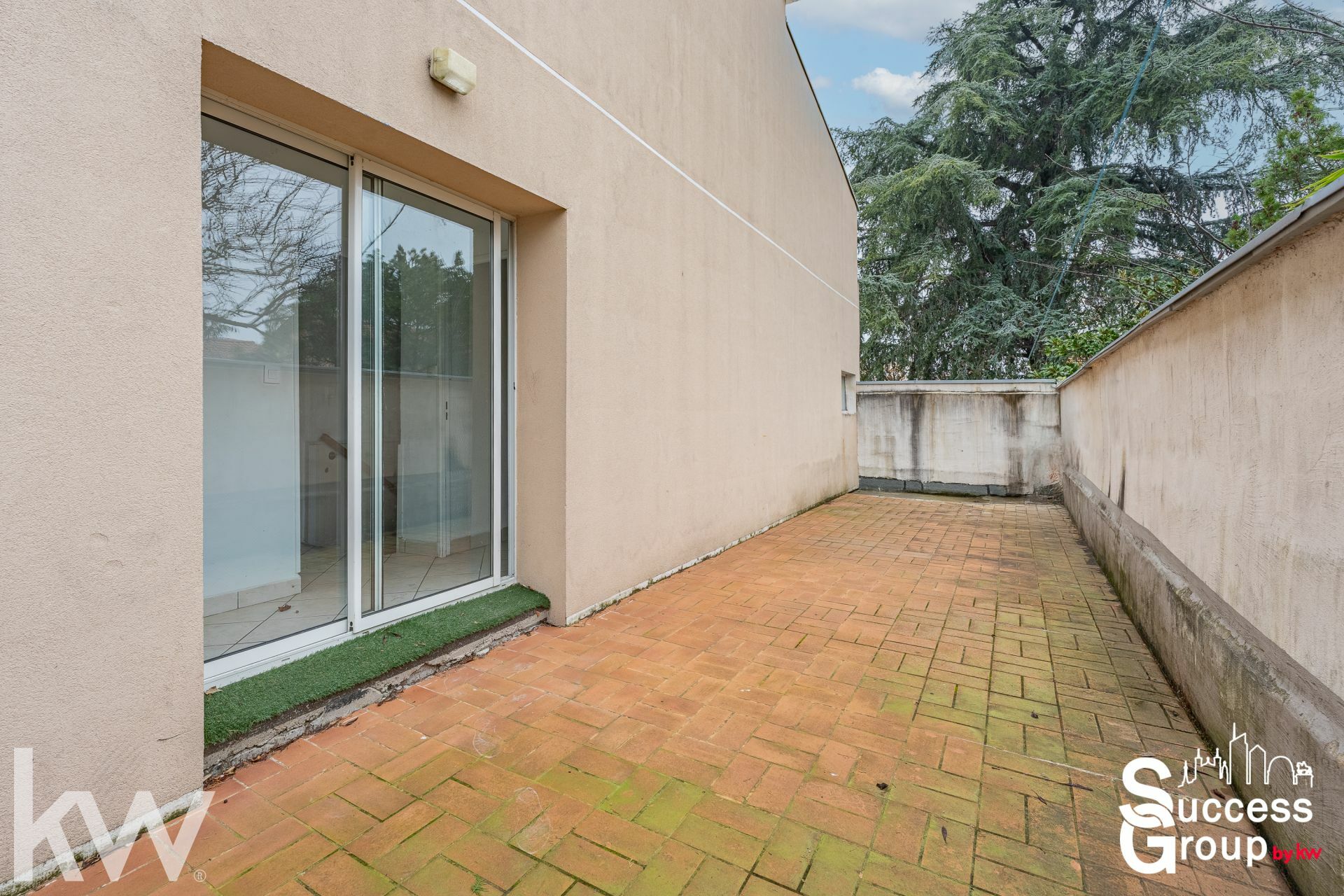 LYON 08 – appartement T4 de 94 m² avec une grande terrasse