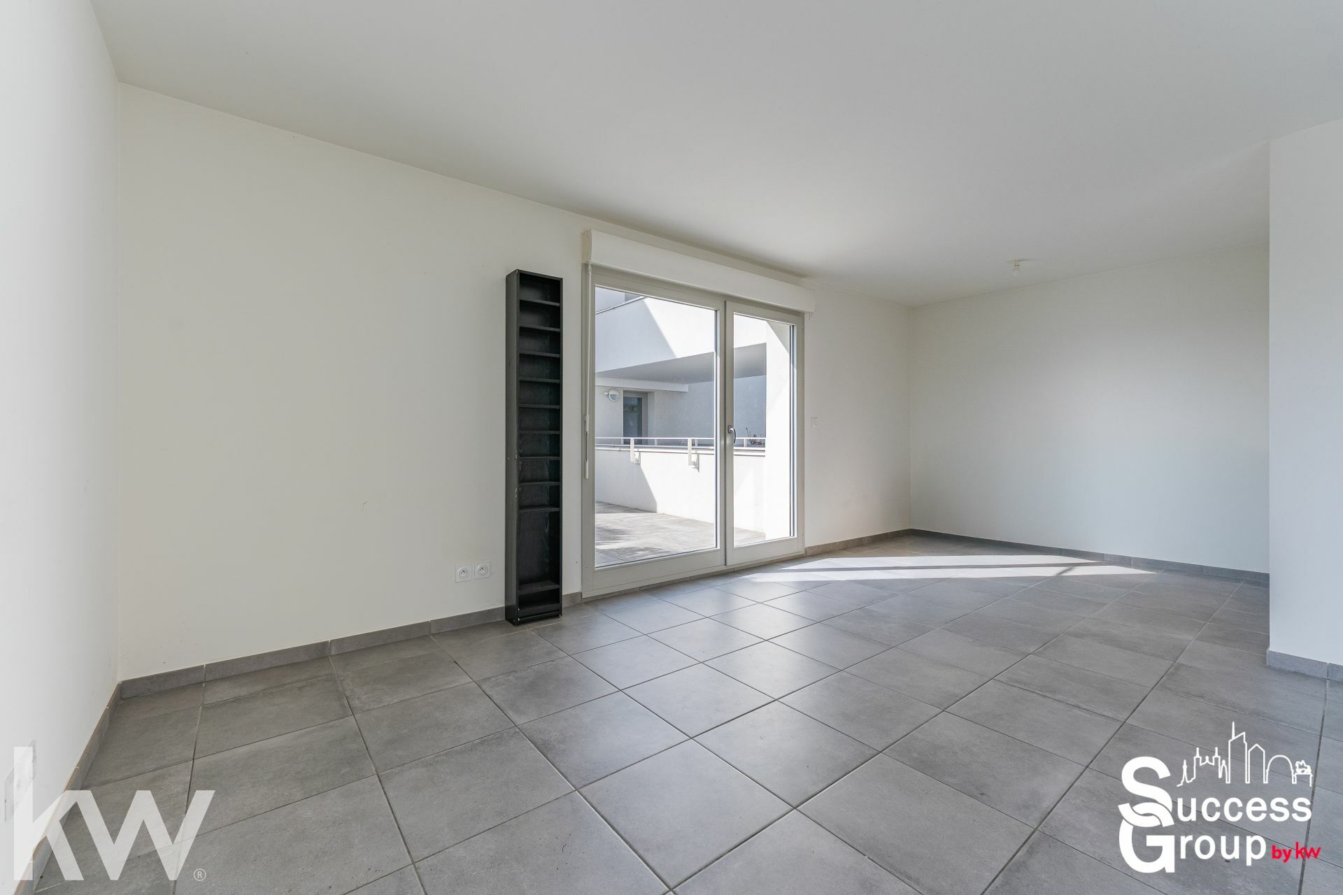 VILLEURBANNE – T4 de 85 m² avec terrasse et garages