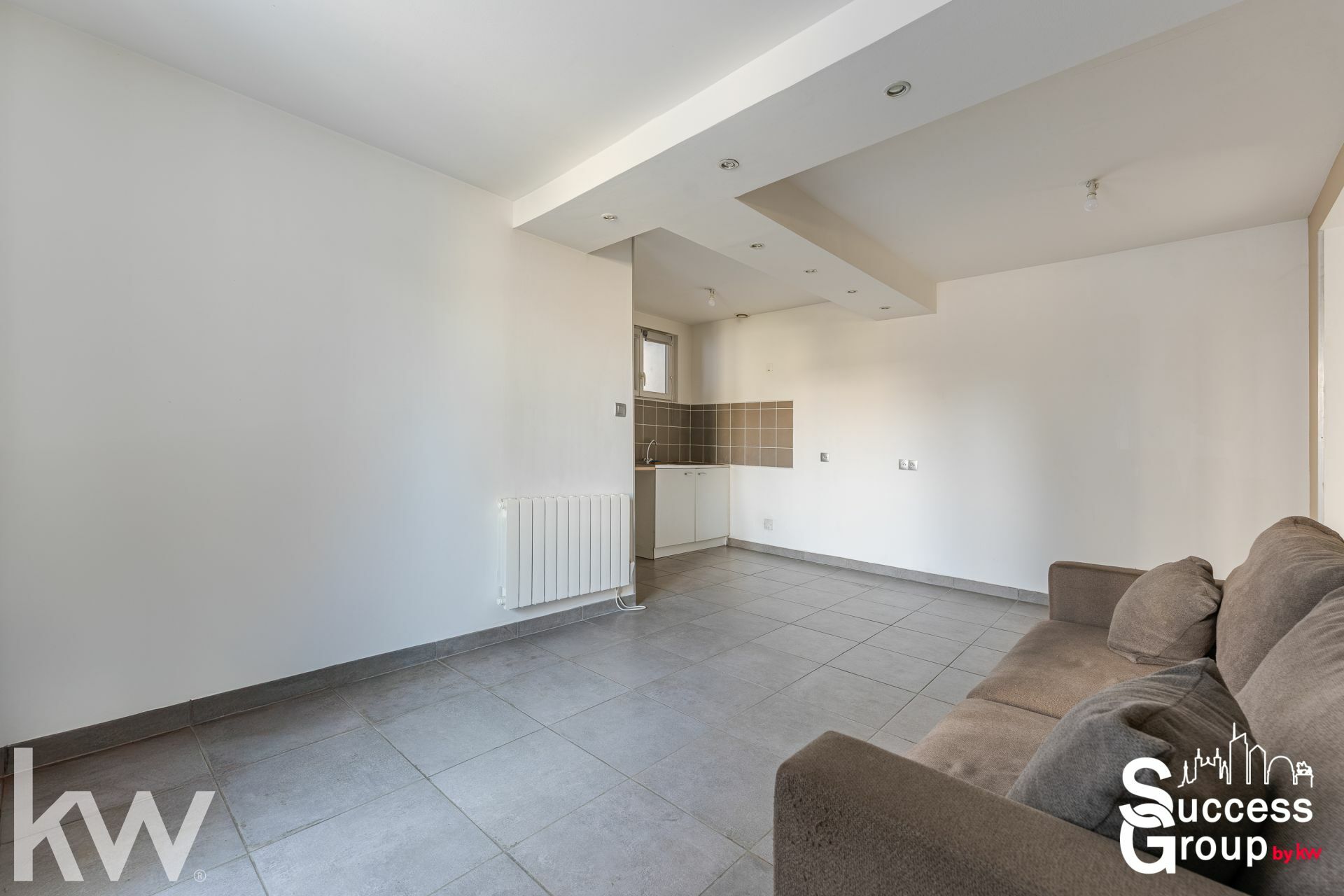 IRIGNY – Maison 7 pièces de 147 m² sur un terrain de 507 m²