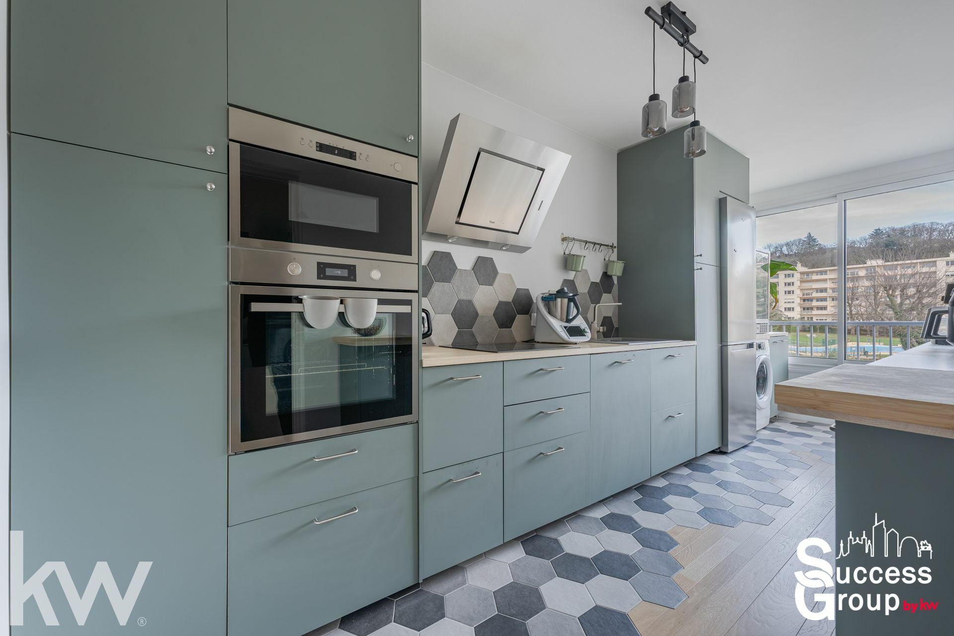 SAINTE FOY LES LYON – Appartement T3 de 75 m² avec cave et stationnement