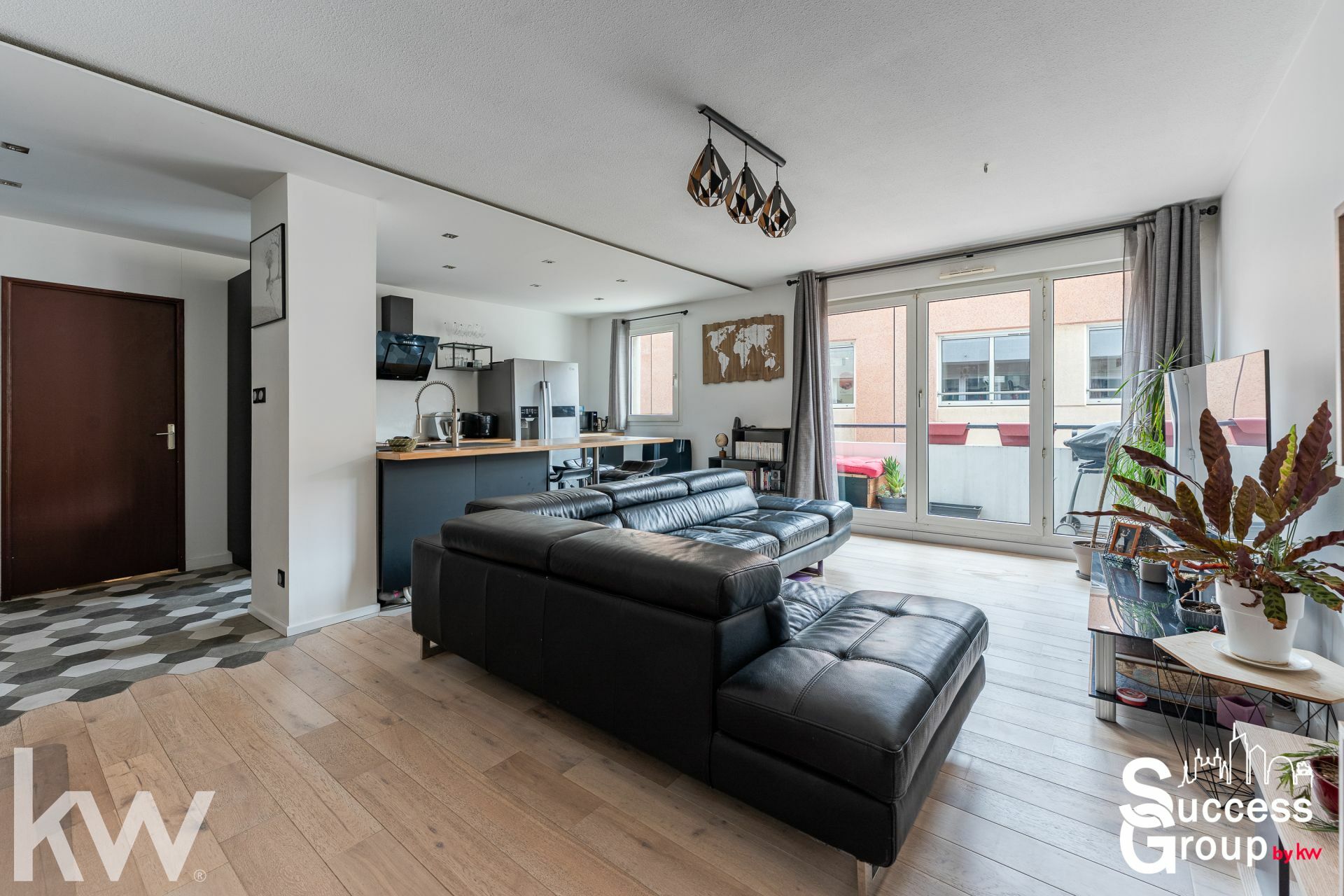 VILLEURBANNE – Appartement 3 pièces de 70 m² avec balcons, cave et garage