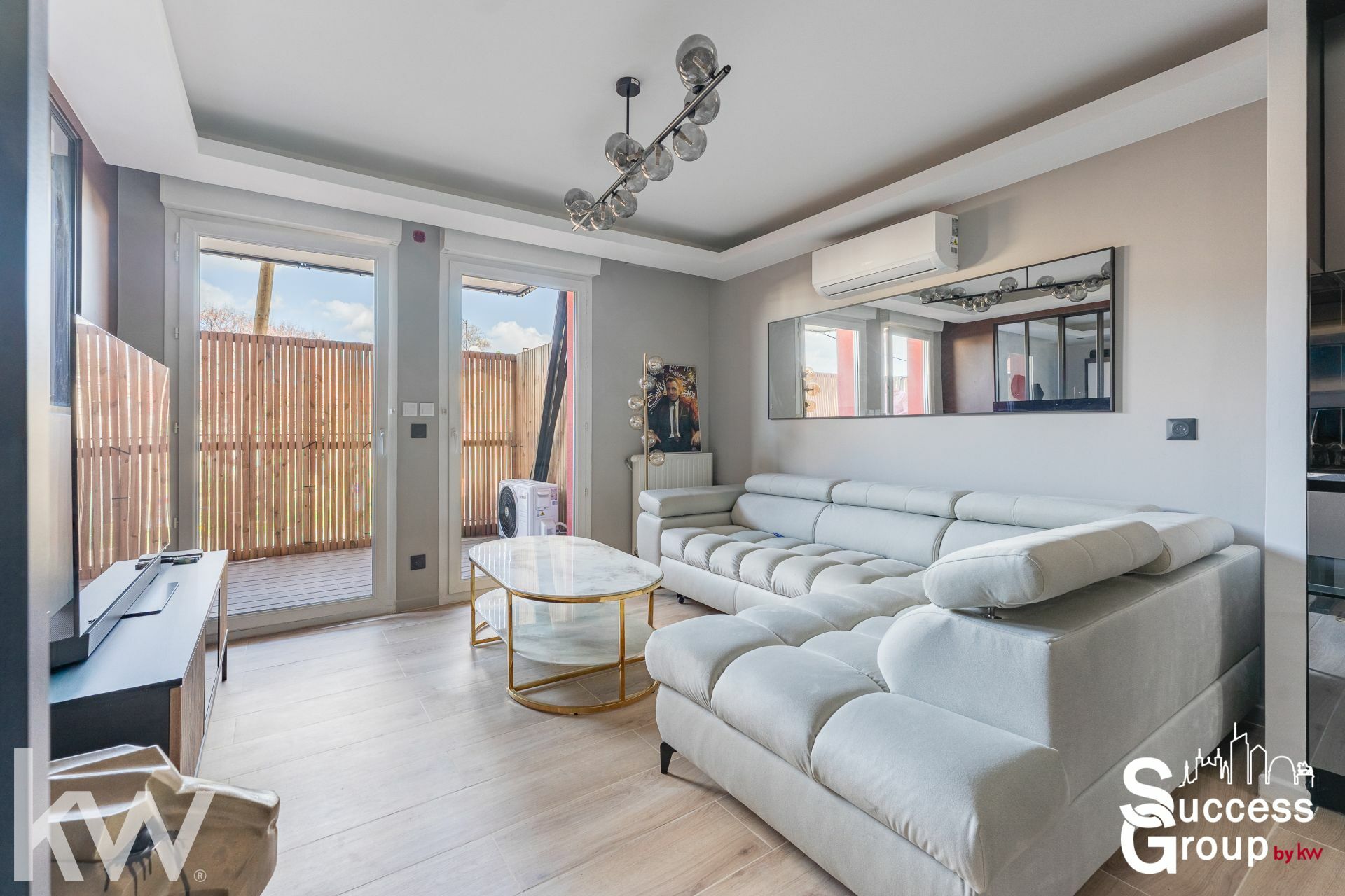 BRON – Appartement de standing T2 de 40 m² avec balcon et garage