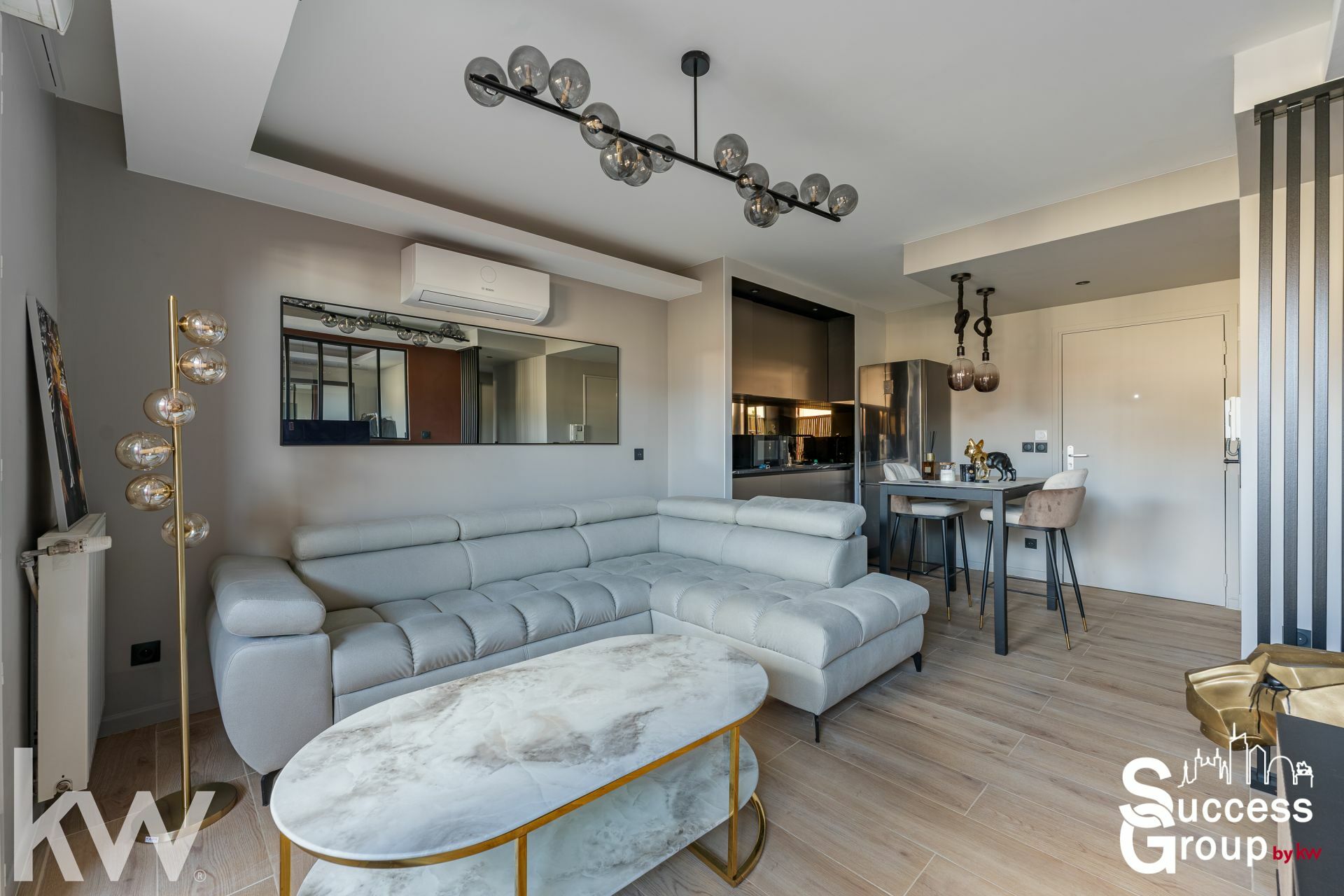 BRON – Appartement de standing T2 de 40 m² avec balcon et garage