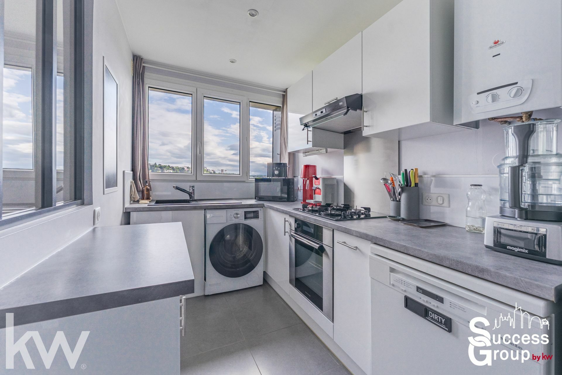 ECULLY – Appartement 4 pièces de 81 m² avec balcon et cave