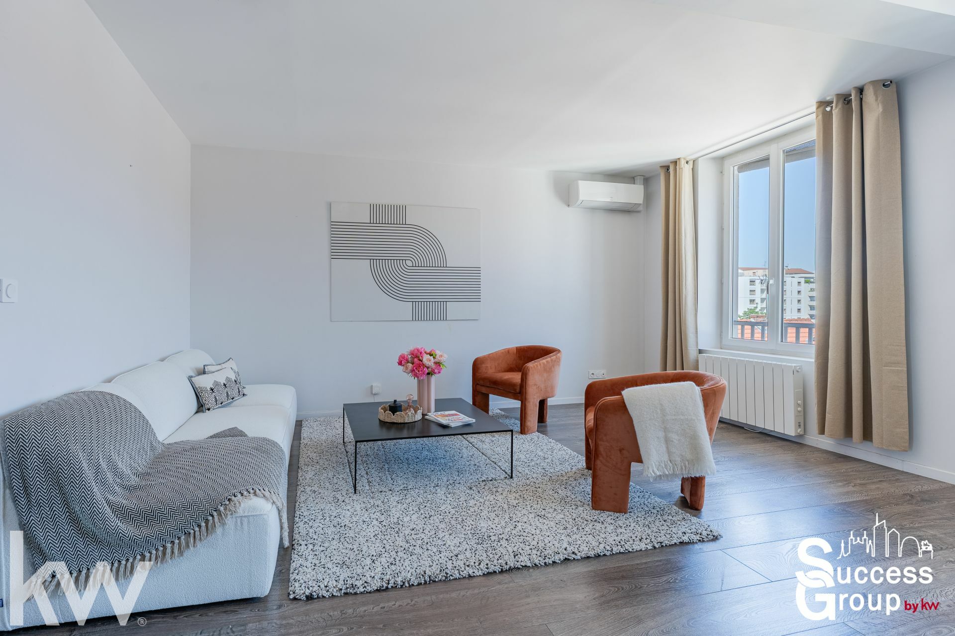 LYON 03 – appartement T4 de 100 m² en très bon état avec cave et grenier