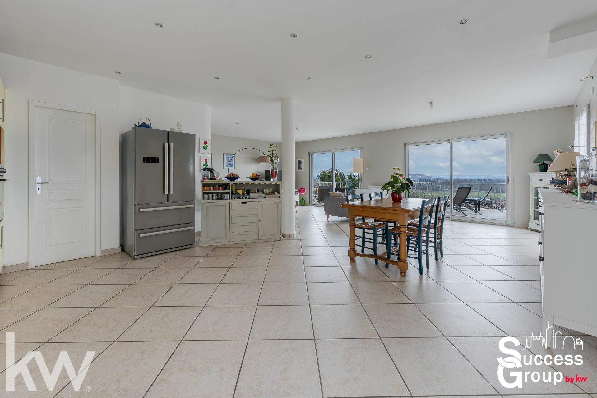 ANSE – Maison 6 pièces d’environ 160m² avec jardin, terrasse et garage