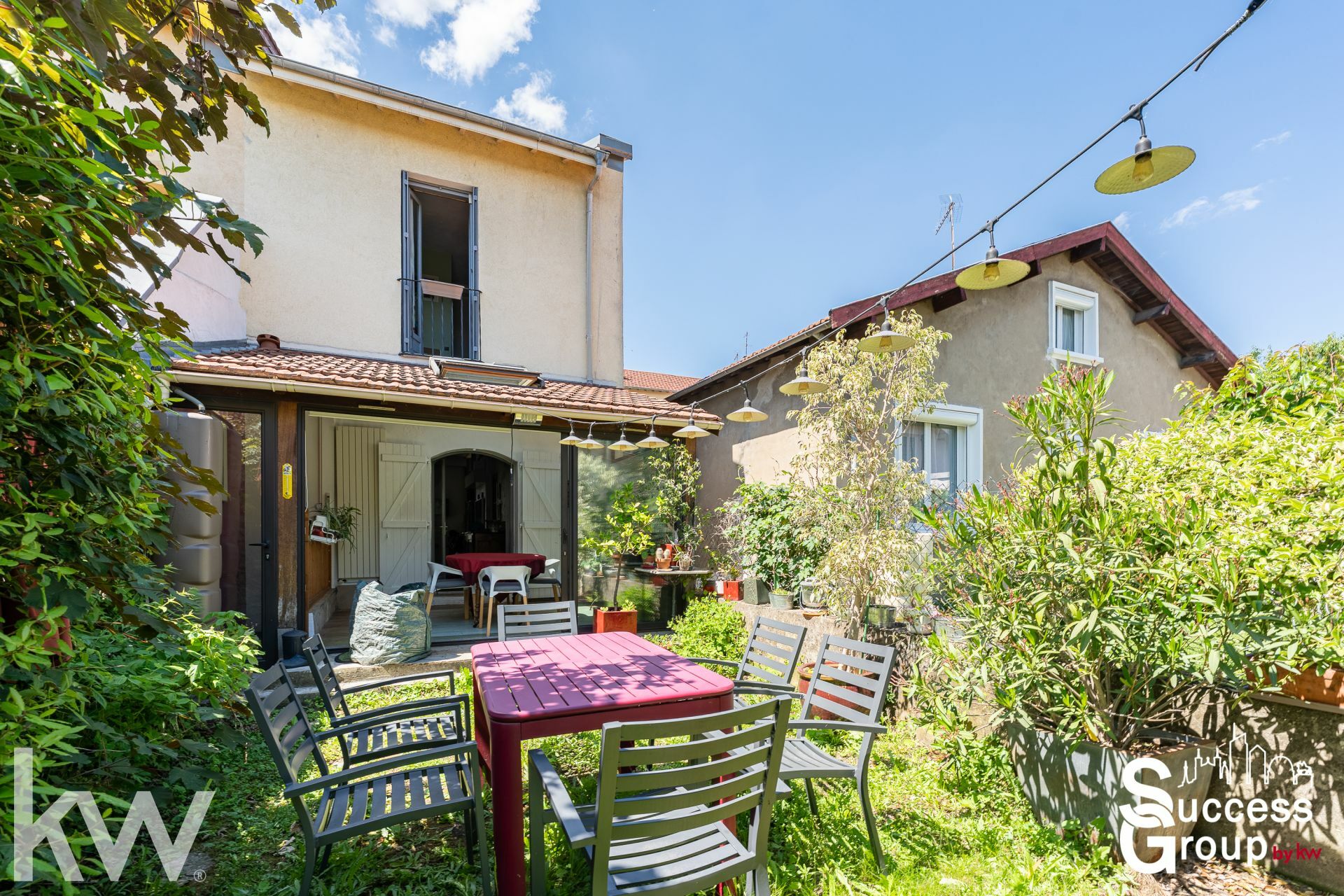 VILLEURBANNE – Maison de 4 pièces 118 m²