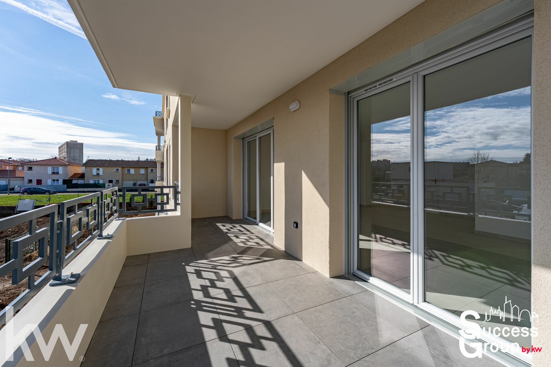 MEYZIEU – appartement T4 de 79 m² avec terrasse