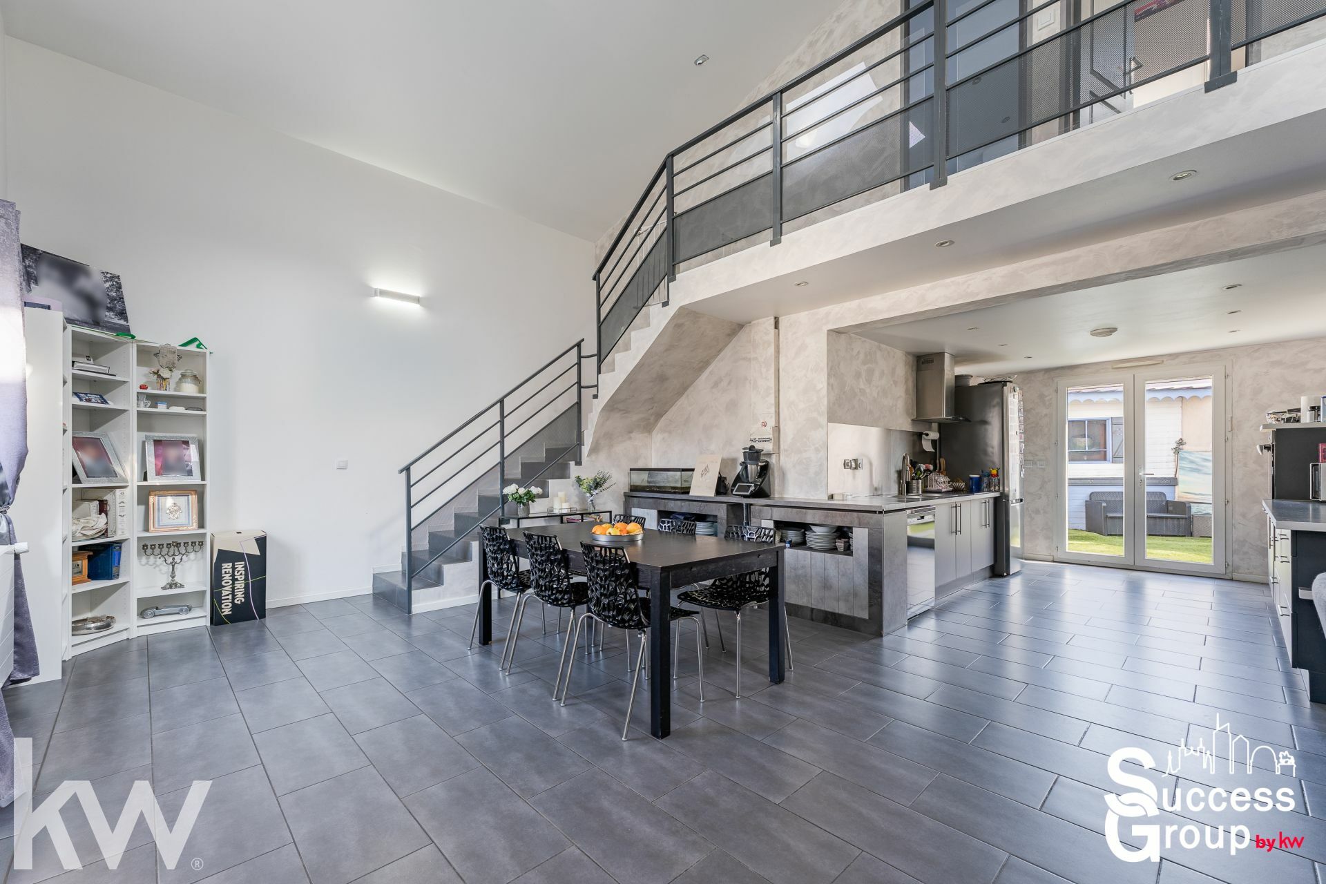 VILLEURBANNE – Maison T5 de 121 m² avec bel extérieur de 90 m²