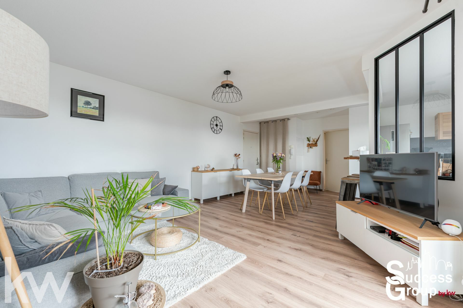 LYON 08 – Appartement 3 pièces de 69 m² avec balcon et garage
