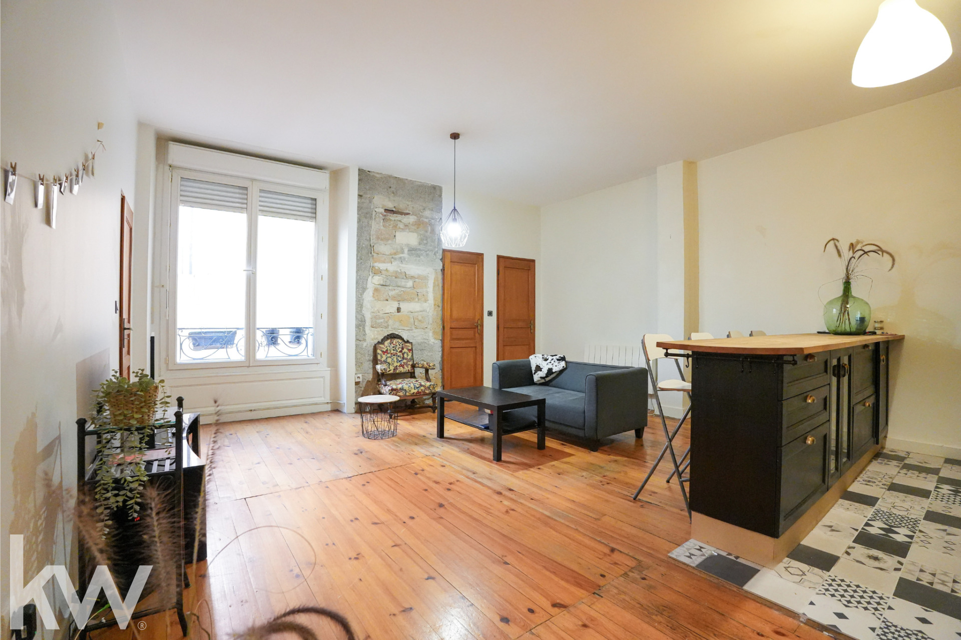 LYON 01 – Appartement 3 pièces de 64 m² avec une cave