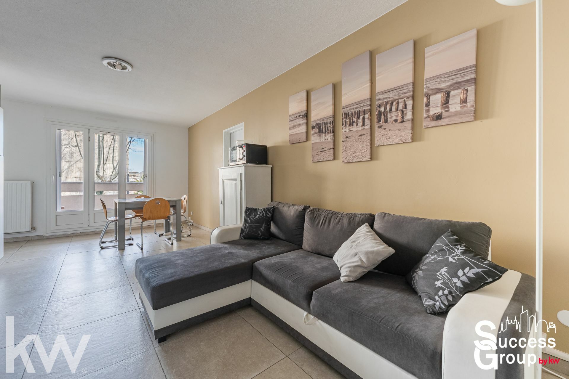 VILLEURBANNE – Appartement 3 pièces avec balcon, cave et garage