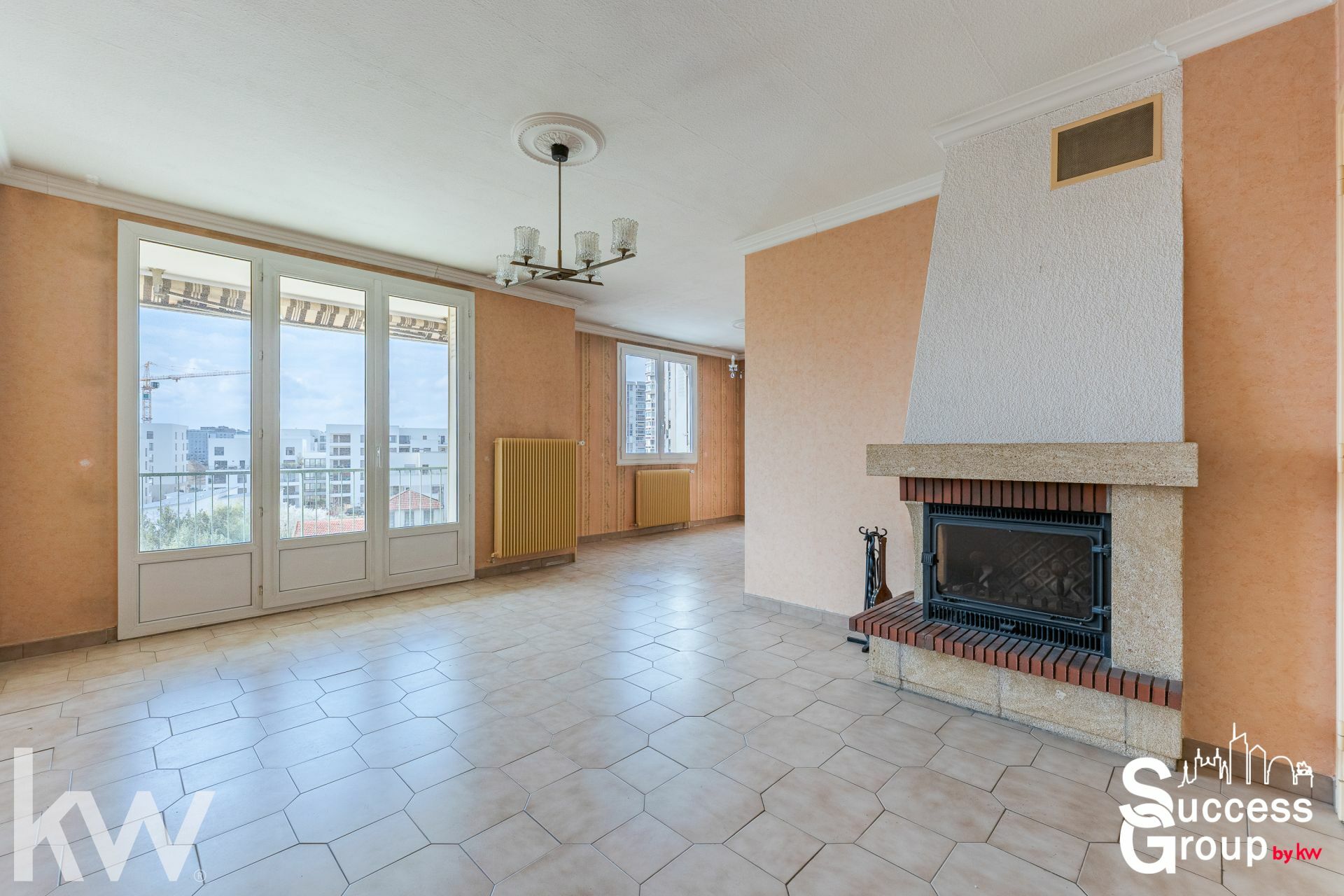 BRON – Appartement 3 pièces de 75 m² avec terrasse et cave