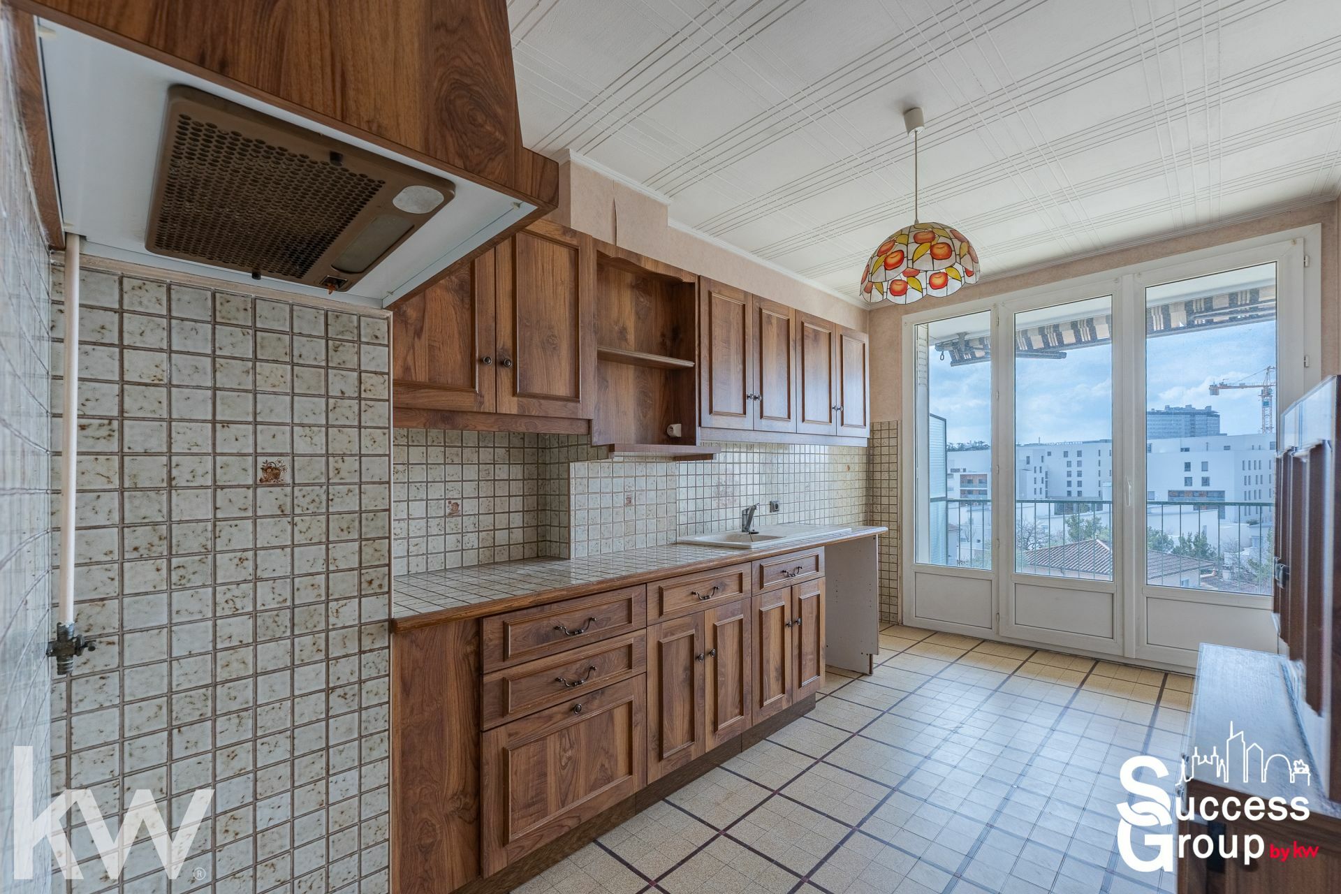 BRON – Appartement 3 pièces de 75 m² avec terrasse et cave