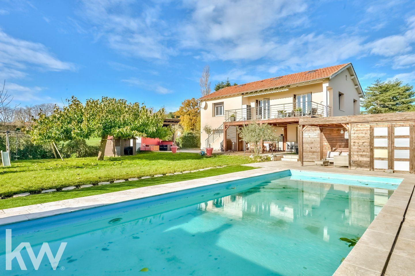 MORNANT – Maison de 7 pièces 157 m² avec piscine